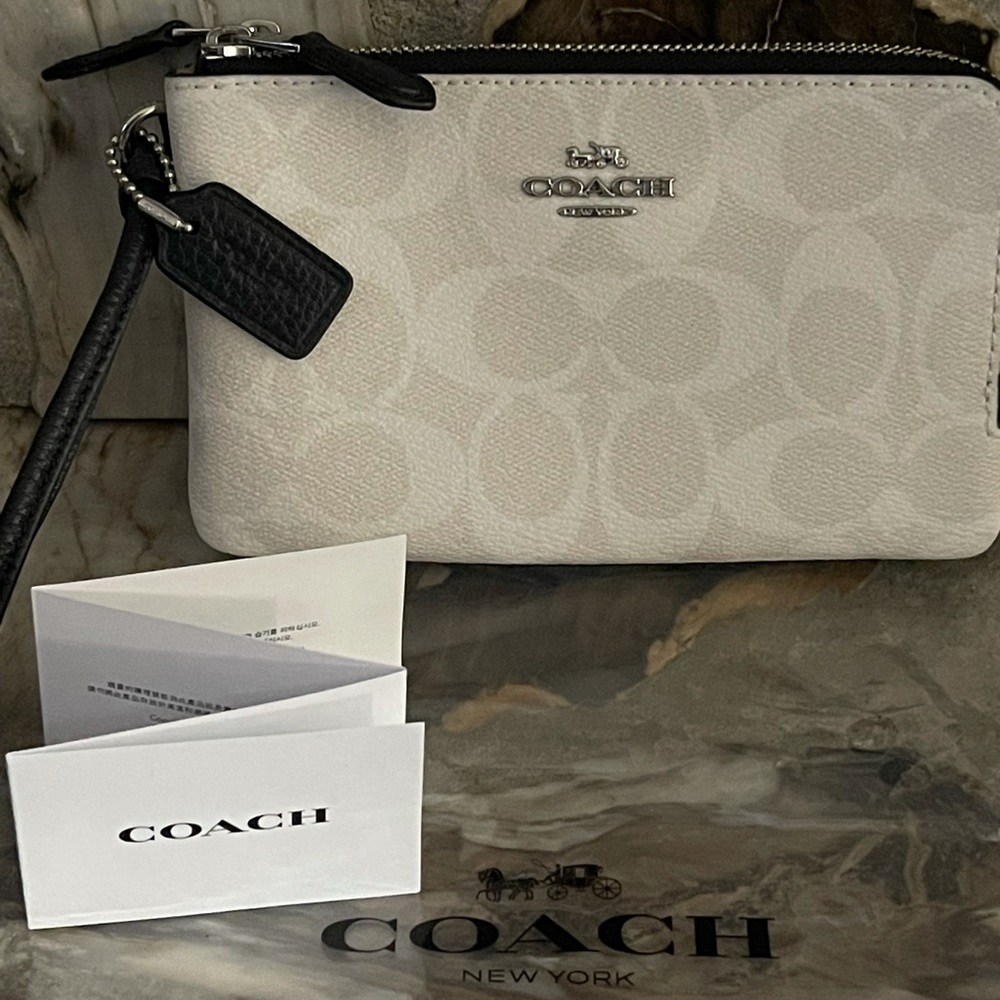 🔥Sale🔥 New COACH double corner zip wristlet
